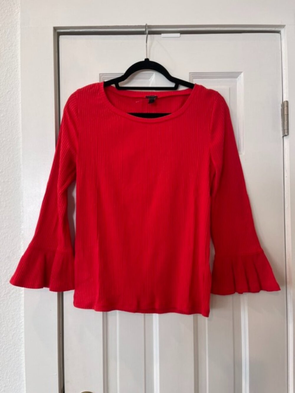 J.Crew Vibrant Red Ribbed Ruffle Bell Sleeve Scoop Neck Top Size Medium NWOT